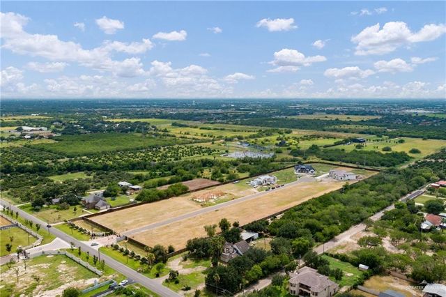 115 Lux Drive, Palmhurst, TX 78573