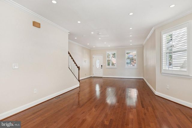 908 LONGFELLOW ST NW, Washington, DC 20011