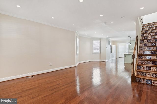 908 LONGFELLOW ST NW, Washington, DC 20011