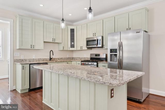 908 LONGFELLOW ST NW, Washington, DC 20011