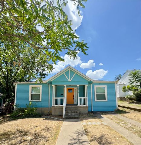 4917 Calmont Avenue, Fort Worth, TX 76107