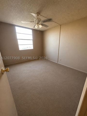 20500 W Country Club Dr 818, Aventura, FL 33180