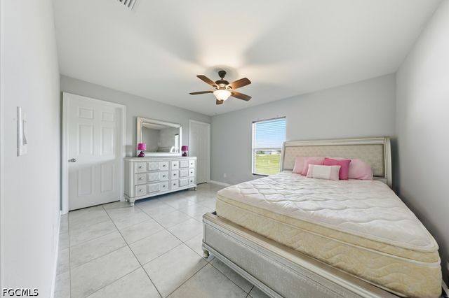 132 NE 16th TER, Cape Coral, FL 33909