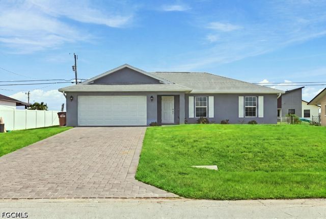 132 NE 16th TER, Cape Coral, FL 33909