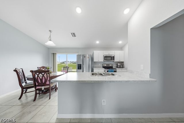 132 NE 16th TER, Cape Coral, FL 33909