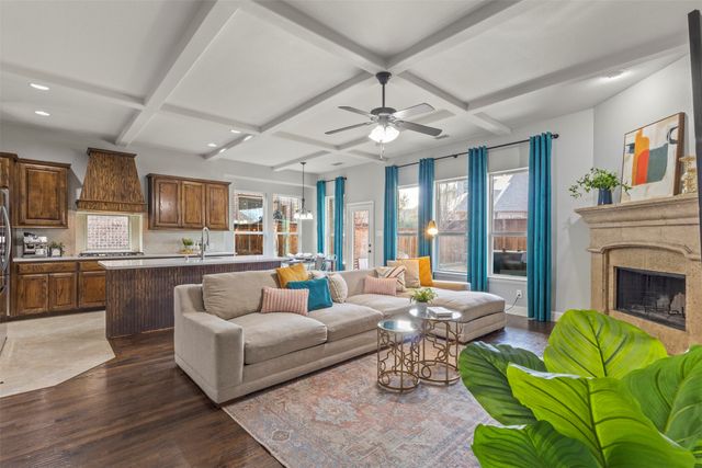 8732 James Drive, Lantana, TX 76226