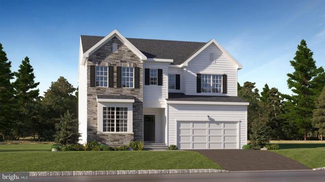 3 TURGYAN DR, Bordentown, NJ 08505