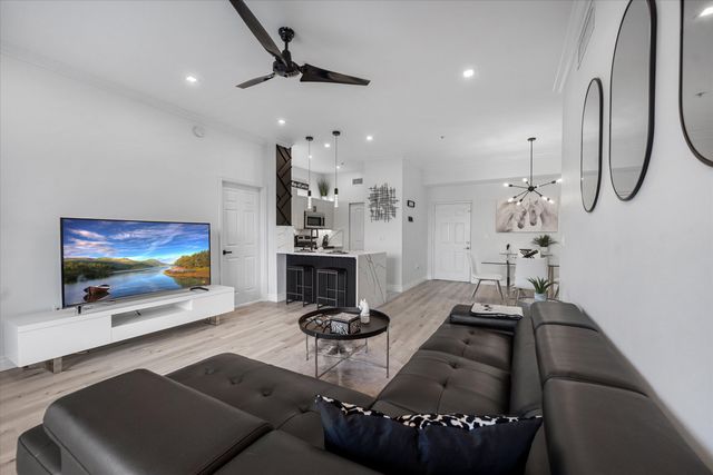 11730 Saint Andrews Place 304, Wellington, FL 33414