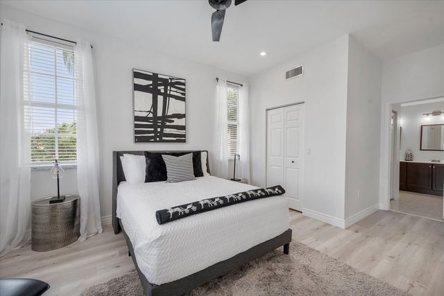 11730 Saint Andrews Place 304, Wellington, FL 33414