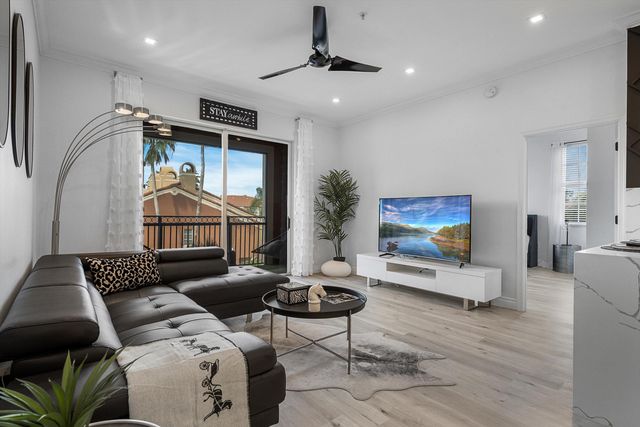 11730 Saint Andrews Place 304, Wellington, FL 33414