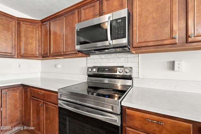 12628 Bay Tree Way, Louisville, KY 40245