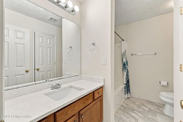 12628 Bay Tree Way, Louisville, KY 40245