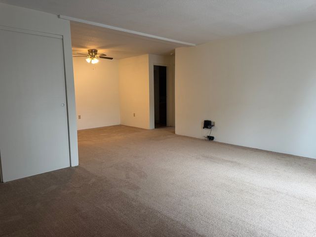 17 Village Rock Lane 19, Natick, MA 01760