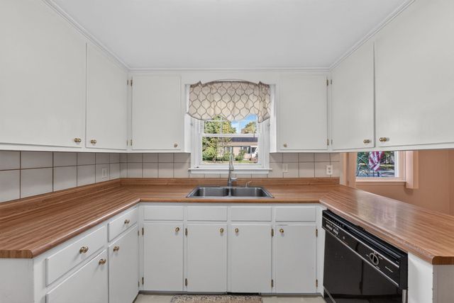 63 Burton Terrace, Weymouth, MA 02190