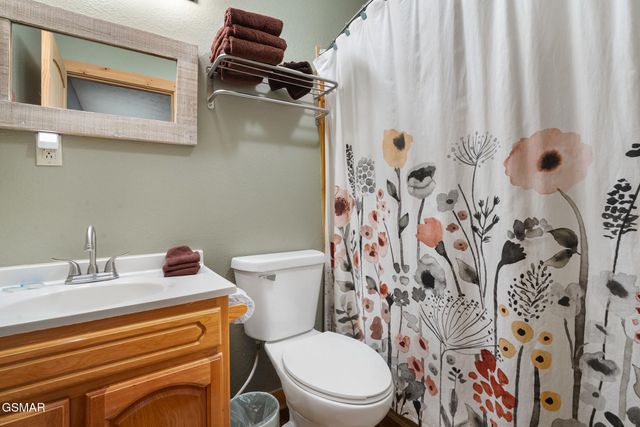 2230 Cove Creek Drive, Sevierville, TN 37862