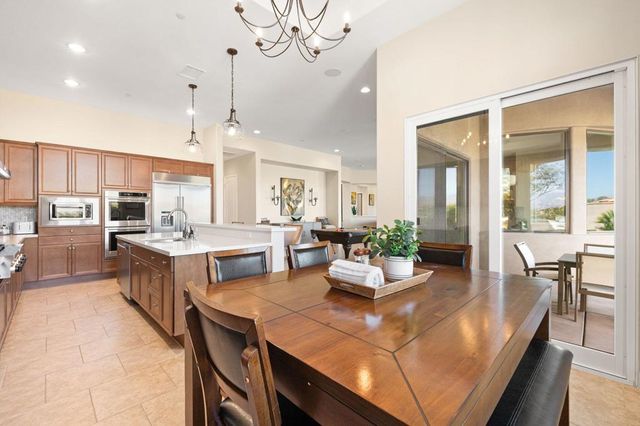 21 Alicante Circle, Rancho Mirage, CA 92270