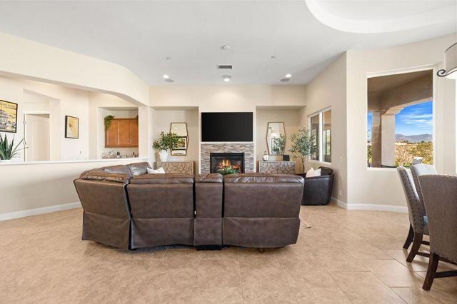 21 Alicante Circle, Rancho Mirage, CA 92270