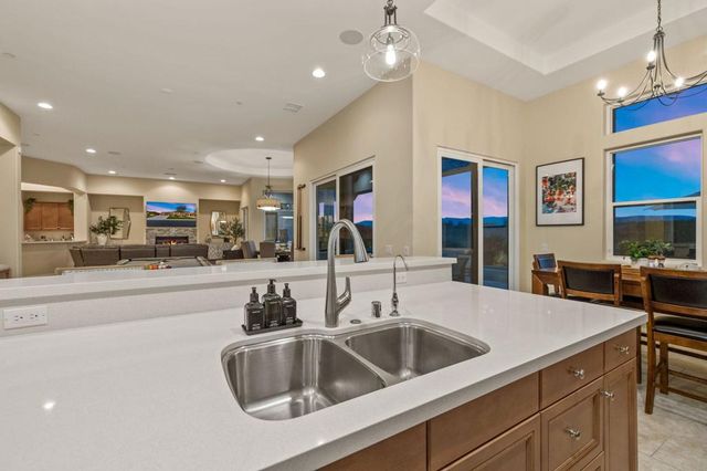 21 Alicante Circle, Rancho Mirage, CA 92270