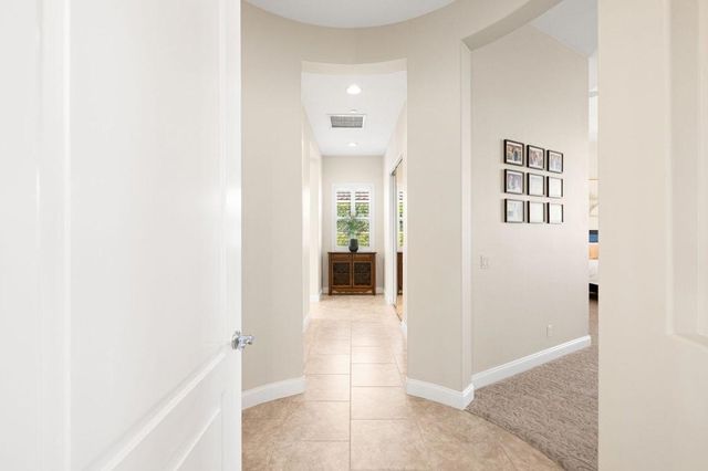 21 Alicante Circle, Rancho Mirage, CA 92270