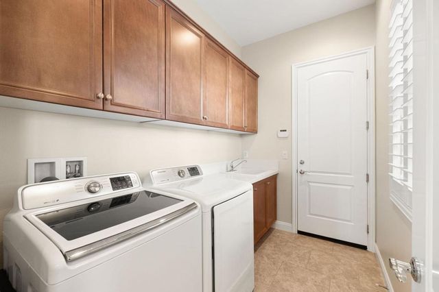 21 Alicante Circle, Rancho Mirage, CA 92270