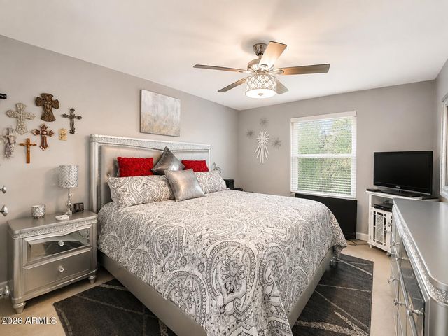 3425 E LIBBY Street, Phoenix, AZ 85032