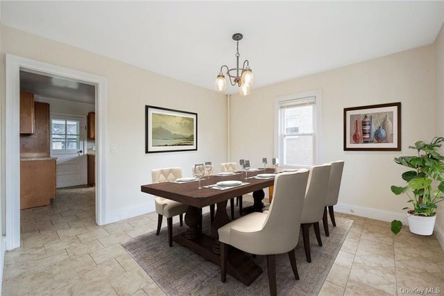 27 New Street, Eastchester, NY 10709