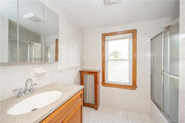 27 New Street, Eastchester, NY 10709