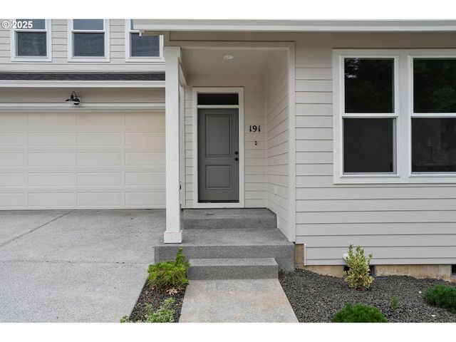 191 Se ACACIA Dr, Gresham, OR 97080