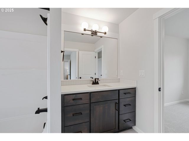 191 Se ACACIA Dr, Gresham, OR 97080