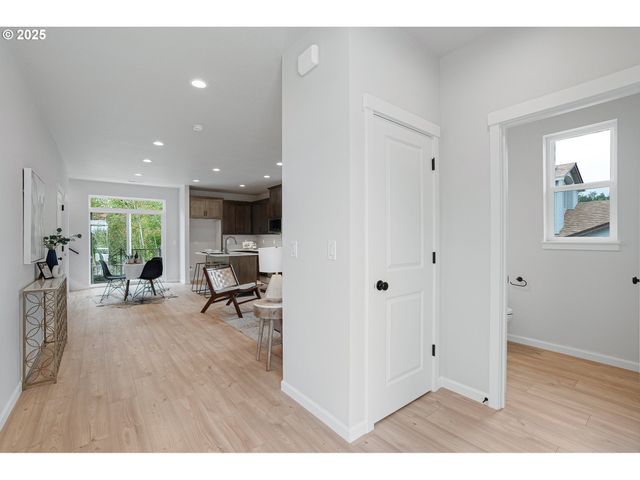 191 Se ACACIA Dr, Gresham, OR 97080