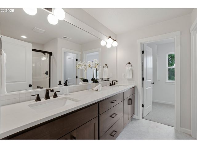 191 Se ACACIA Dr, Gresham, OR 97080