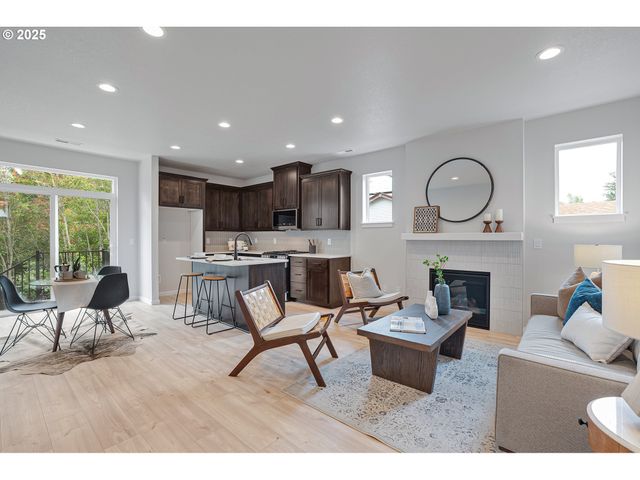 191 Se ACACIA Dr, Gresham, OR 97080