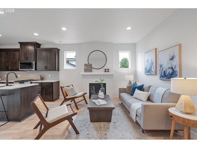 191 Se ACACIA Dr, Gresham, OR 97080