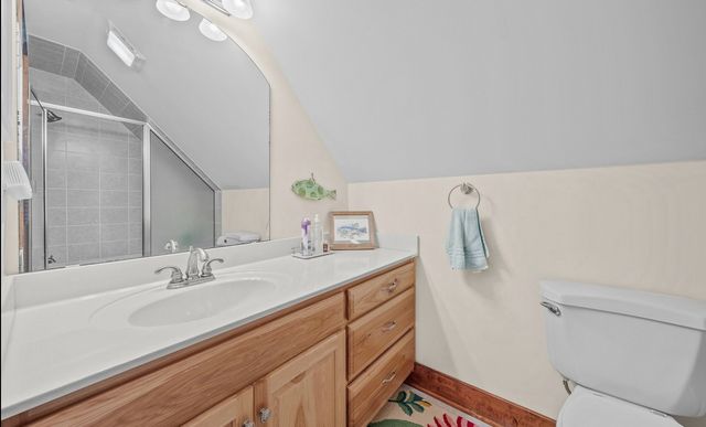 195 Summer Breeze Dr, Smithville, TN 37166