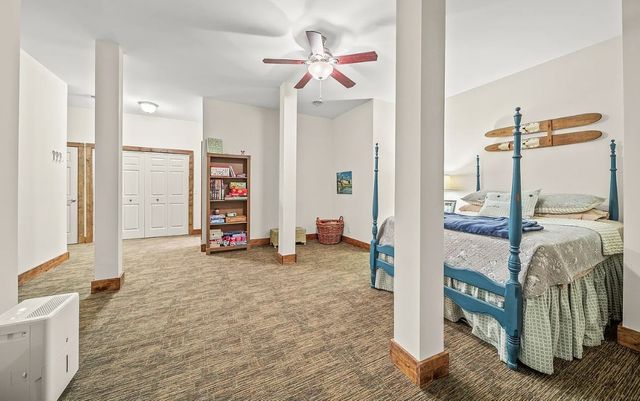 195 Summer Breeze Dr, Smithville, TN 37166