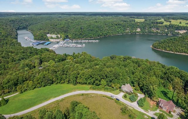 195 Summer Breeze Dr, Smithville, TN 37166