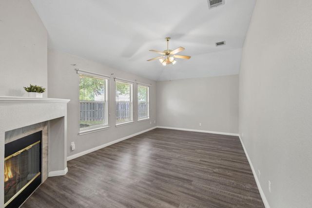 1510 Barcus DR, Georgetown, TX 78626