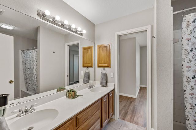 1510 Barcus DR, Georgetown, TX 78626