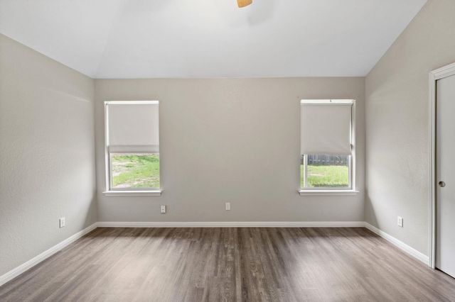 1510 Barcus DR, Georgetown, TX 78626
