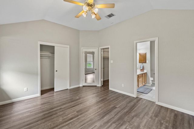 1510 Barcus DR, Georgetown, TX 78626