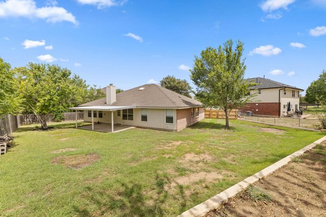 1510 Barcus DR, Georgetown, TX 78626