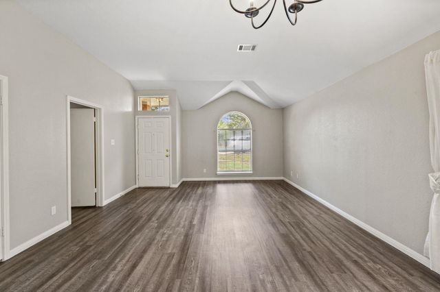 1510 Barcus DR, Georgetown, TX 78626
