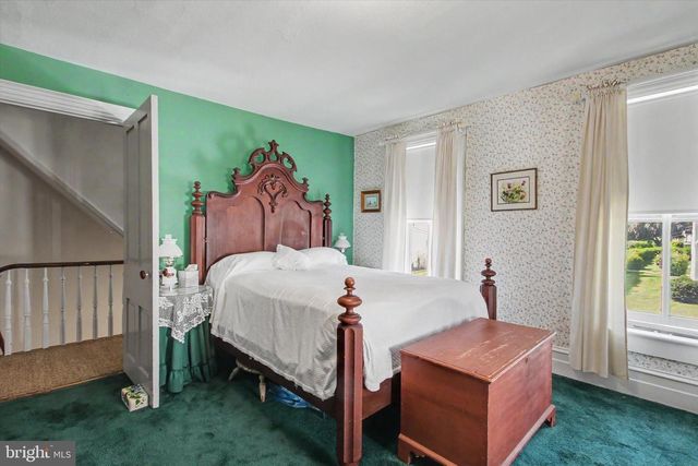 215 W SECOND ST, Waynesboro, PA 17268