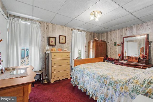 215 W SECOND ST, Waynesboro, PA 17268