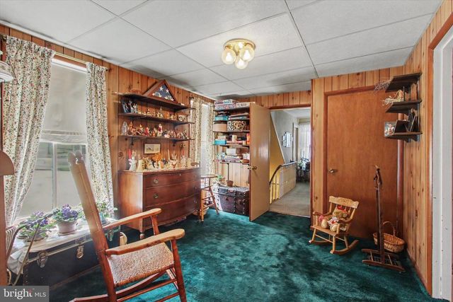 215 W SECOND ST, Waynesboro, PA 17268