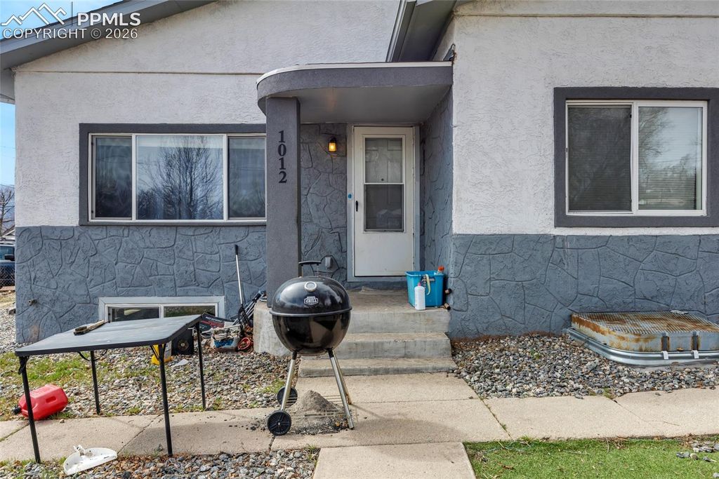 1012 Iowa Avenue, Colorado Springs, CO 80909 — photo 2