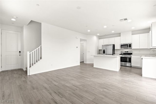 10146 Gabby Glen Street, Las Vegas, NV 89183