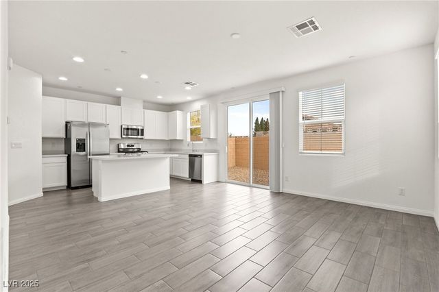 10146 Gabby Glen Street, Las Vegas, NV 89183