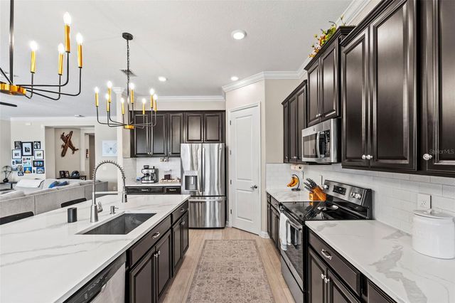 9817 SAGE CREEK DRIVE, Sun City Center, FL 33573