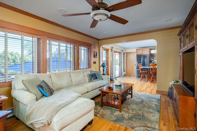100 Byron Road, Merrick, NY 11566